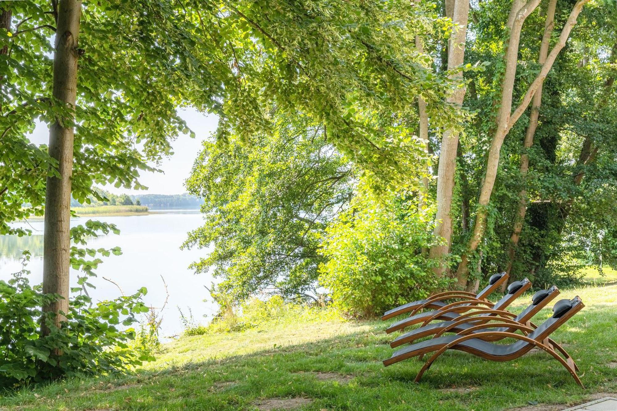 Апартаменти Lotusblume - 5 Sterne Ferienunterkunft Mit Moeblierter Terrasse Am Krakower See Краков-ам-Зе Екстер'єр фото